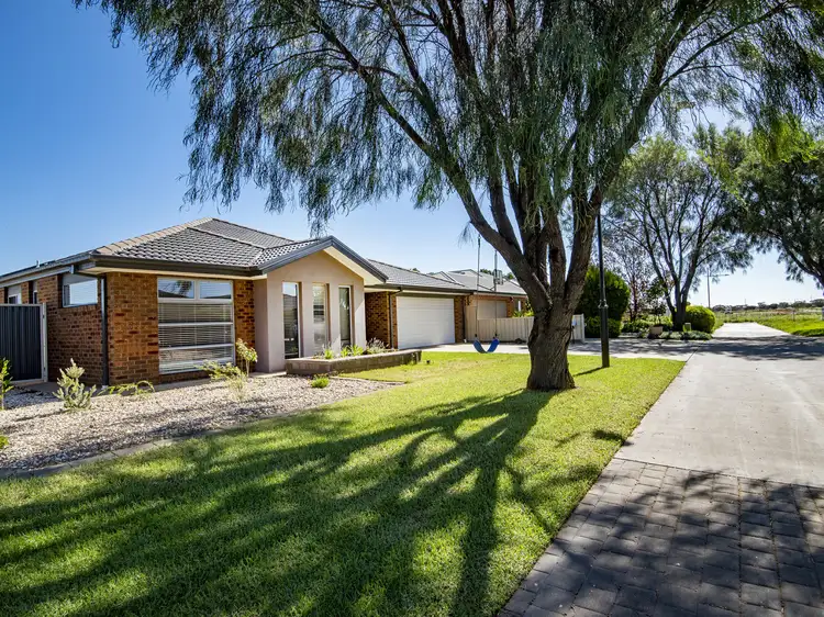 1 Cassia Way, Swan Hill VIC 3585