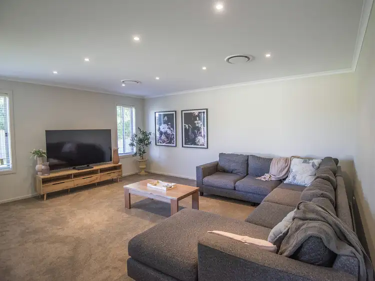 Sixth view of Homely house listing, 1 Cassia Way, Swan Hill VIC 3585