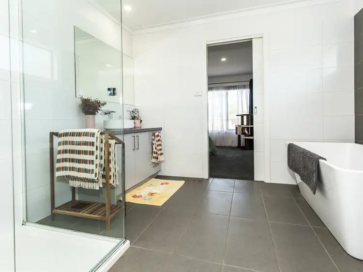 Sixth view of Homely townhouse listing, 1A Kyamba Court, Bayswater North VIC 3153