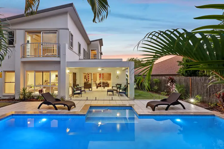 7 Saint Paul Crescent, Varsity Lakes QLD 4227