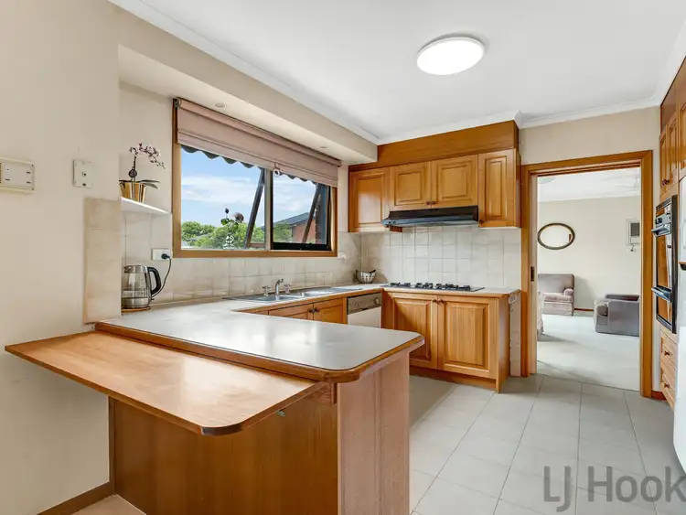 Fourth view of Homely house listing, 2/71 Essex Road, Mount Waverley VIC 3149