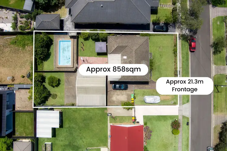 8 Rhonda Street