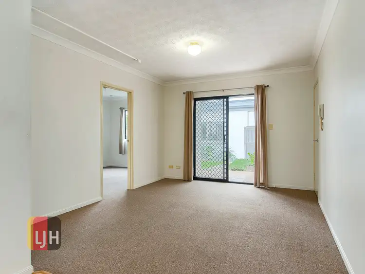 Fifth view of Homely unit listing, 2/14 Broughton Road, Kedron QLD 4031