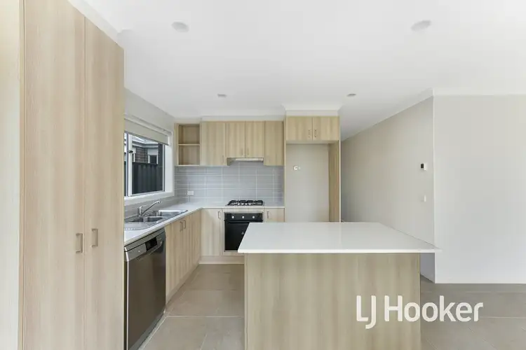 Fifth view of Homely house listing, 20 Expedition Circuit, Pakenham VIC 3810