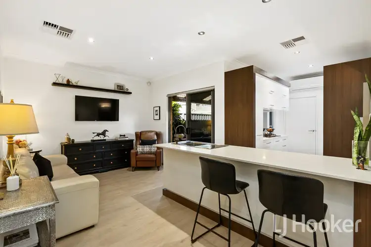 2/16 Wallace Street, Belmont WA 6104