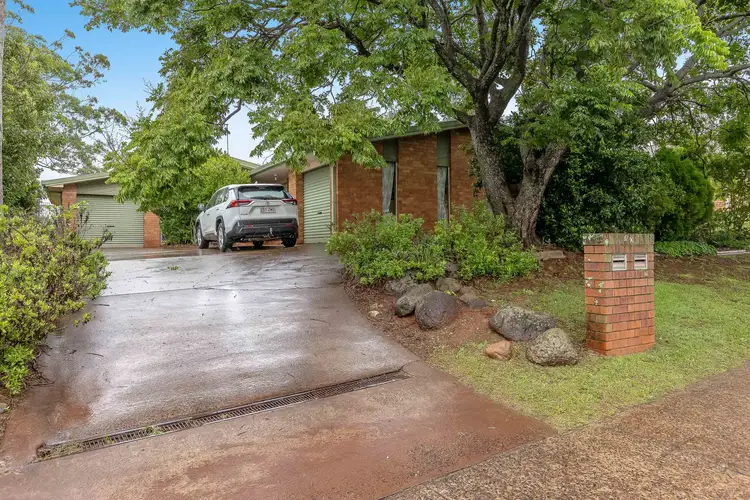 1&2/80 Wine Drive, Wilsonton Heights QLD 4350