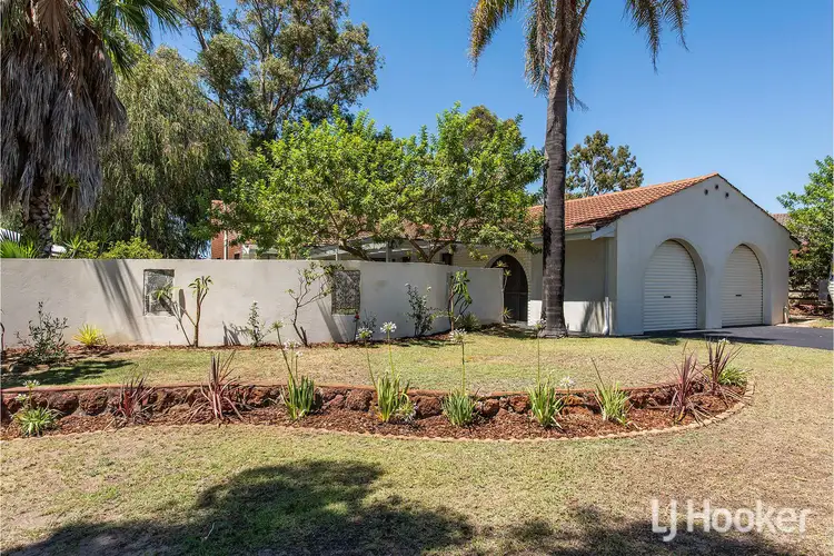 26 Grenadier Drive, Thornlie WA 6108