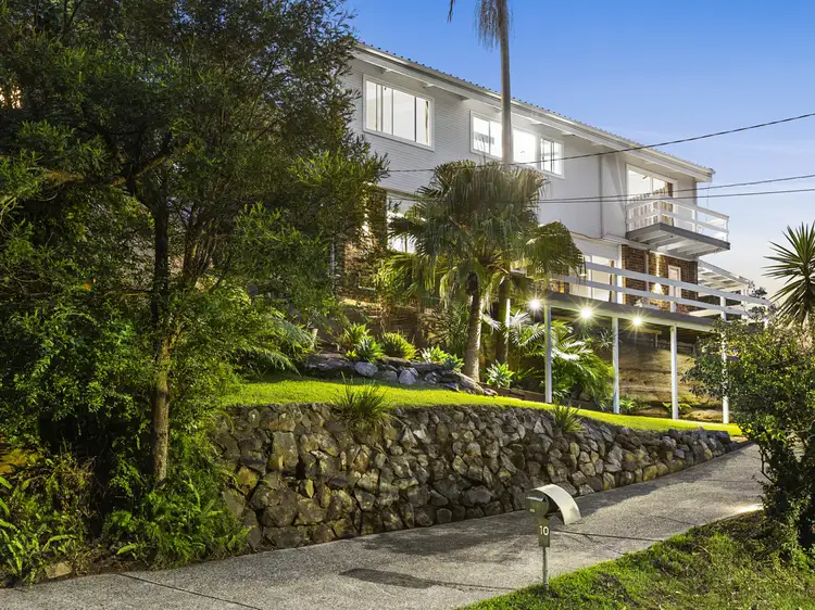 10 Chesterman Crescent, Davidson NSW 2085