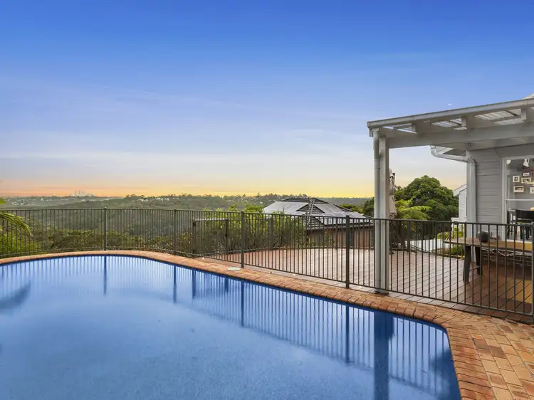 Second view of Homely house listing, 10 Chesterman Crescent, Davidson NSW 2085