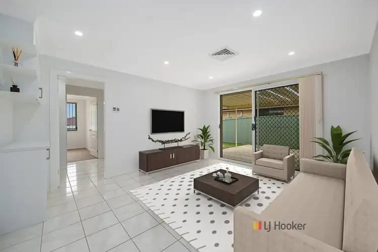 Fifth view of Homely house listing, 10 Duntroon Close, Hamlyn Terrace NSW 2259