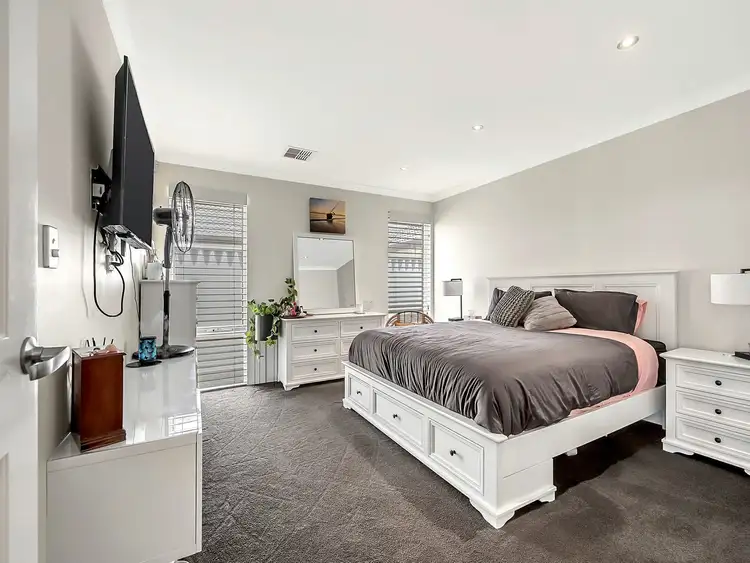 Sixth view of Homely house listing, 13 Zaragoza Drive, Port Kennedy WA 6172