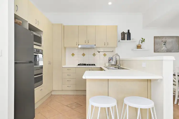 Fourth view of Homely house listing, 2 Raiwalla Court, Ngunnawal ACT 2913