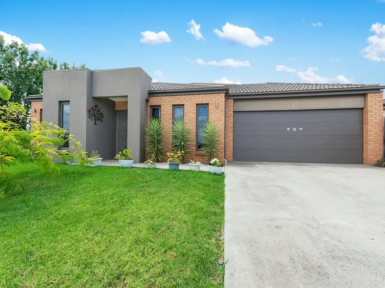 19 Phoebes Way, Eastwood VIC 3875