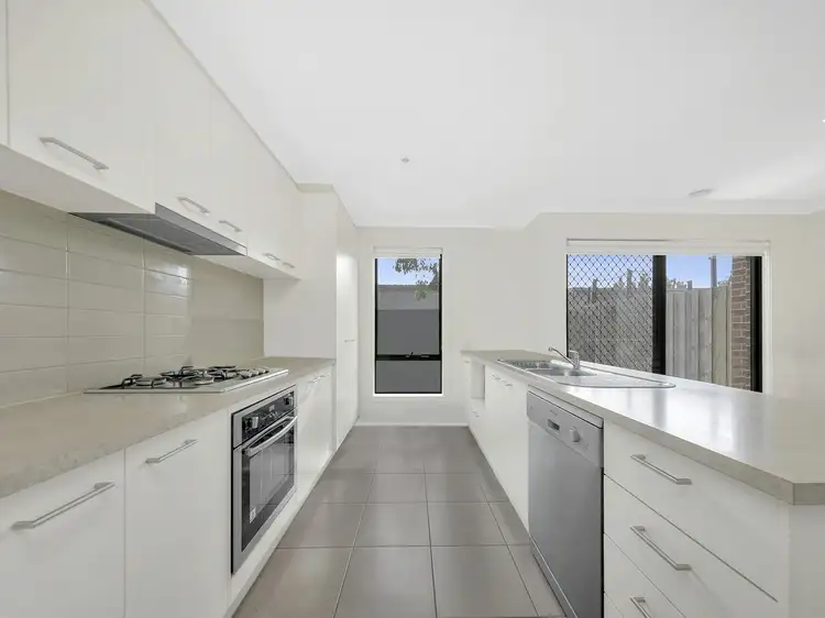 Fifth view of Homely house listing, 10 Marot Way, Mernda VIC 3754
