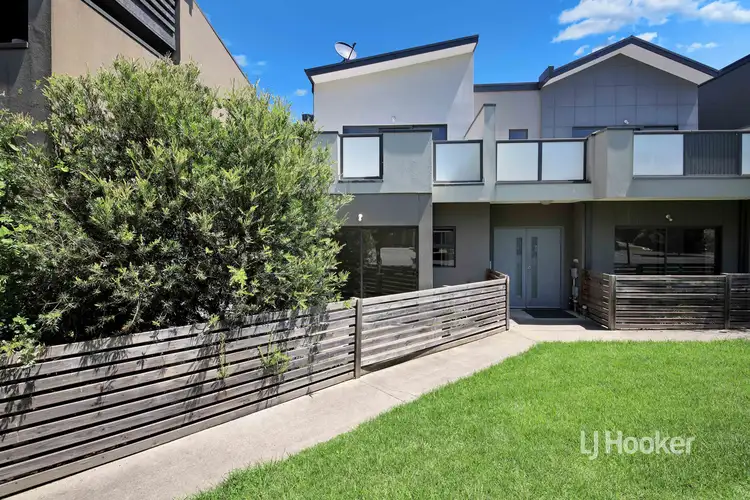 Second view of Homely apartment listing, 15/20 Hyde Park Avenue, Craigieburn VIC 3064