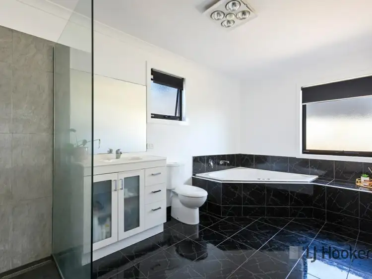 Sixth view of Homely house listing, 8 Hedstrom Drive, Stony Rise TAS 7310