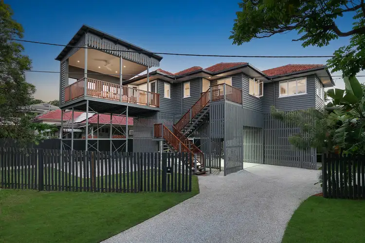 51 Railway Road, Fairfield QLD 4103