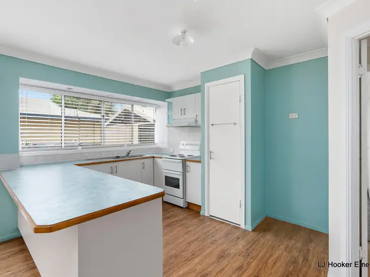 Sixth view of Homely house listing, Unit 4/87 Robert Street, Emerald QLD 4720