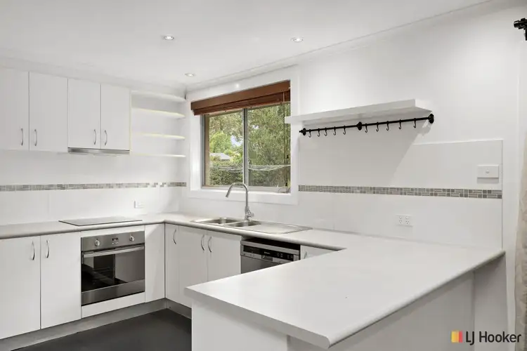 Fifth view of Homely house listing, 12 De Mestre Place, Holt ACT 2615
