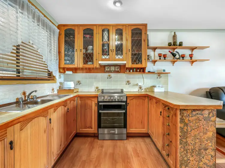 Fifth view of Homely house listing, 31 Dorothy Avenue, Basin View NSW 2540