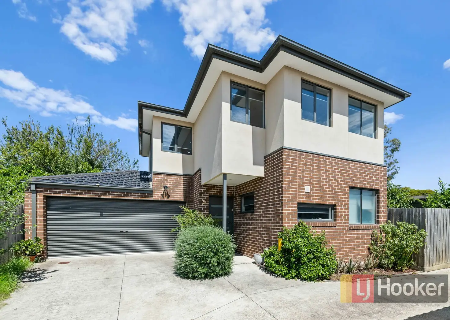 Main view of Homely house listing, 2/22 Dearing Ave, Cranbourne VIC 3977
