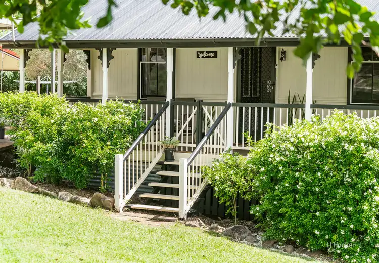11 Hill Street, Esk QLD 4312