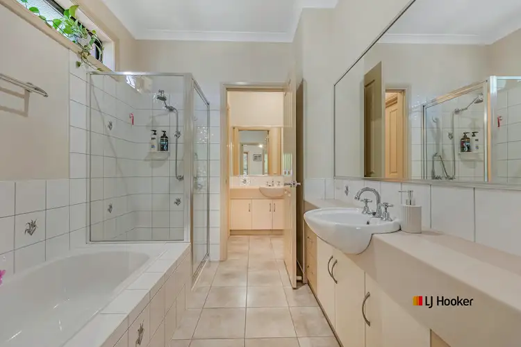 Sixth view of Homely house listing, 6 Woodlands Circuit, Echuca VIC 3564