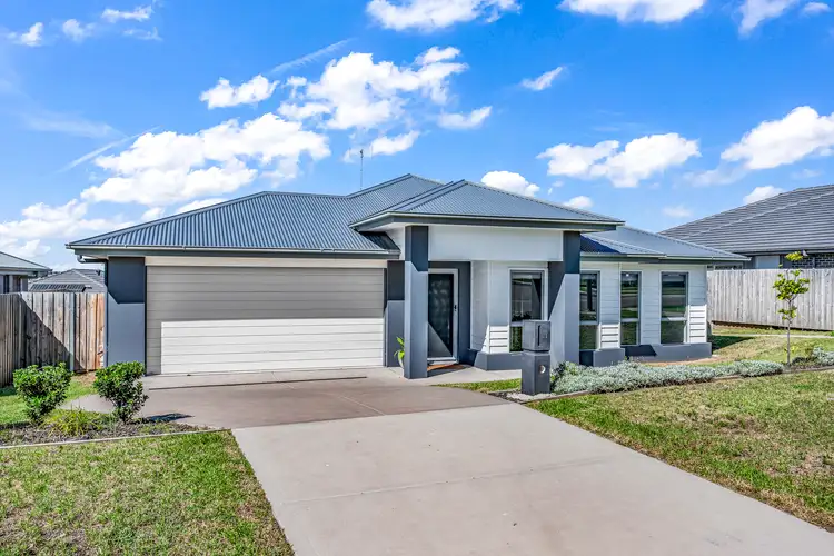 Main view of Homely house listing, 31 Greystones Drive, Chisholm NSW 2322