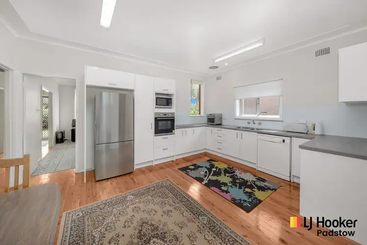 Fifth view of Homely house listing, 2 Stephanie Street, Padstow NSW 2211
