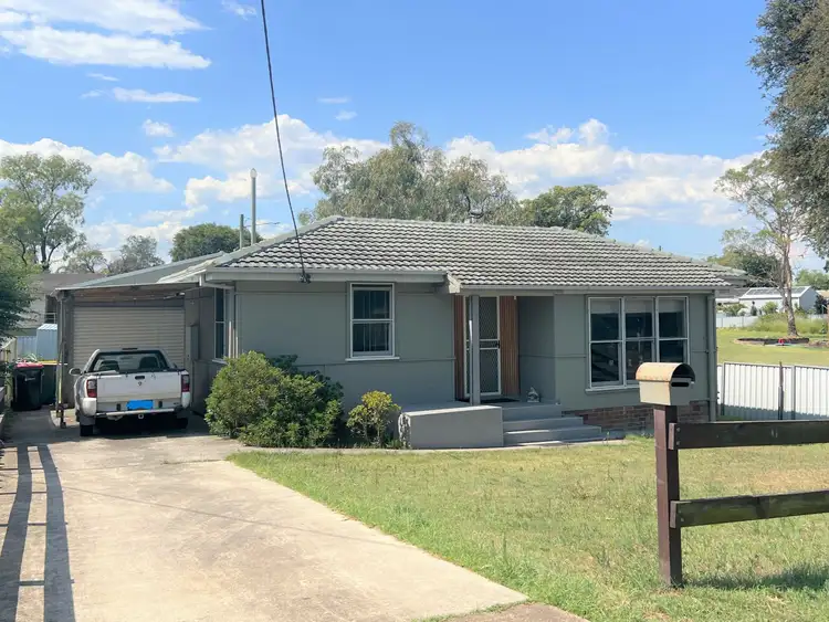 31 White Avenue, Singleton Heights NSW 2330