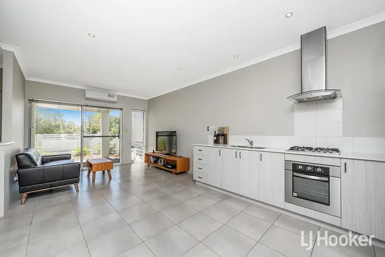 Fourth view of Homely villa listing, 2/154 Benenden Avenue, Butler WA 6036