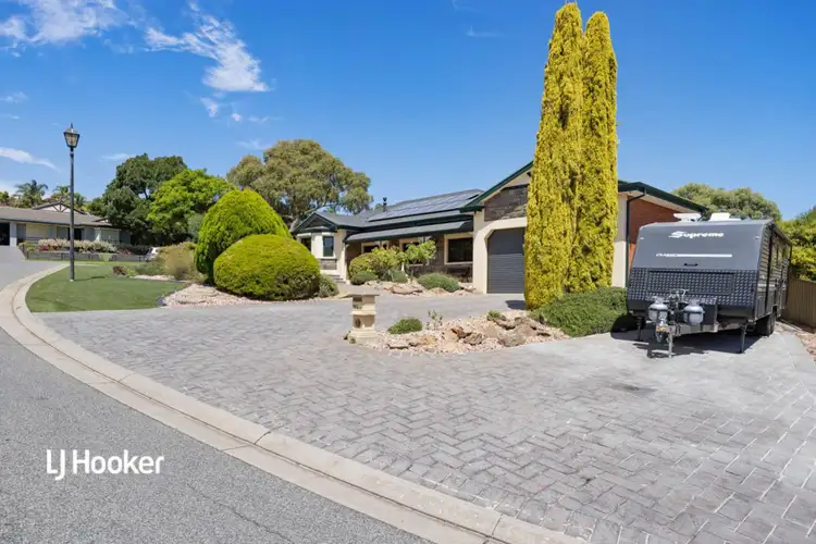 Second view of Homely house listing, 1 Crest Court, Gulfview Heights SA 5096