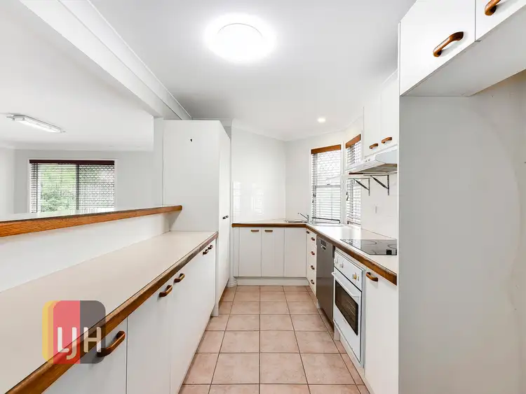 Fifth view of Homely townhouse listing, 2/32 Clifford Street, Stafford QLD 4053