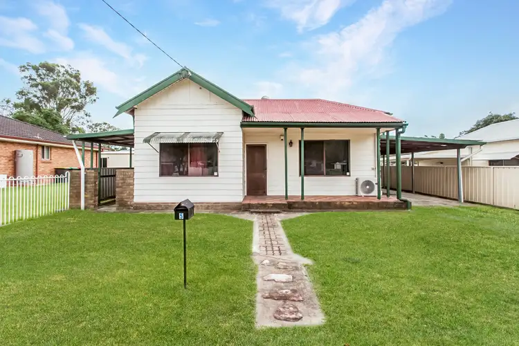 5 Tamworth Street, Abermain NSW 2326