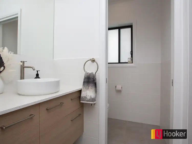 Sixth view of Homely house listing, 28 Evesham Circuit, North Tamworth NSW 2340