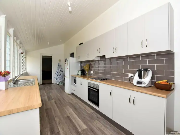 2 Parmeter Street, Tully QLD 4854
