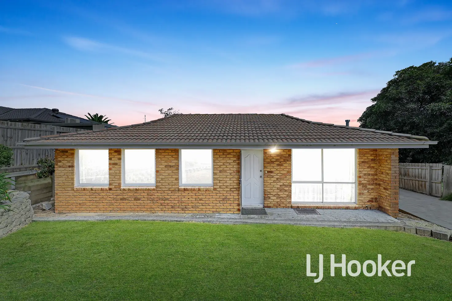 Main view of Homely unit listing, 65 Oaktree Drive, Hampton Park VIC 3976