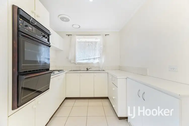 Fourth view of Homely unit listing, 65 Oaktree Drive, Hampton Park VIC 3976