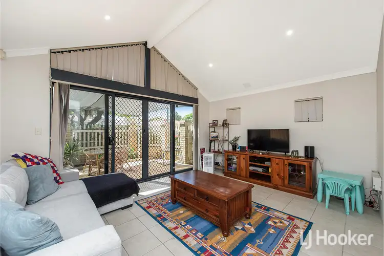 Fifth view of Homely unit listing, 2/71 Gibson Street, Mandurah WA 6210