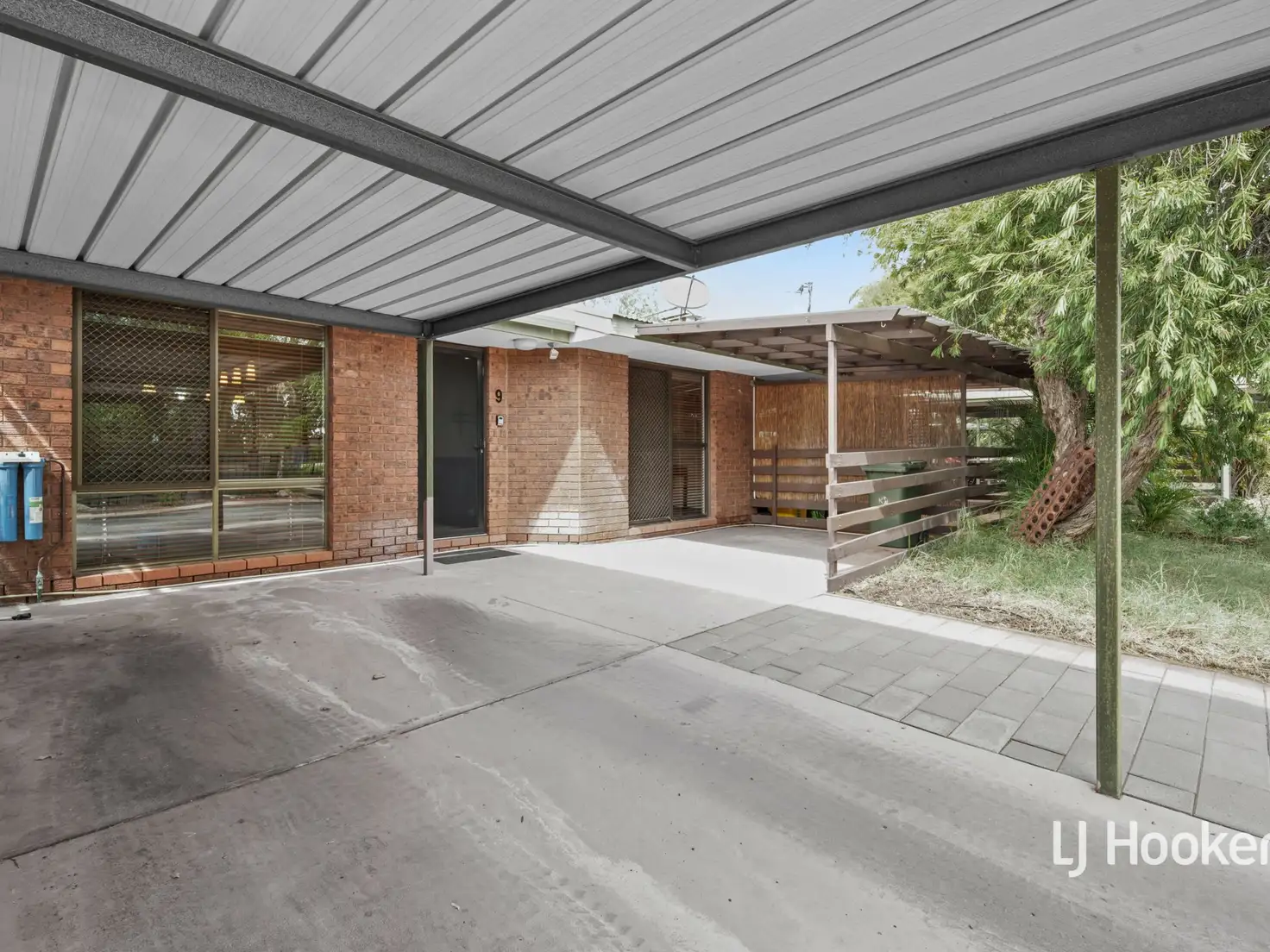 Main view of Homely unit listing, Unit 9/3 Barrett Drive, Desert Springs NT 870