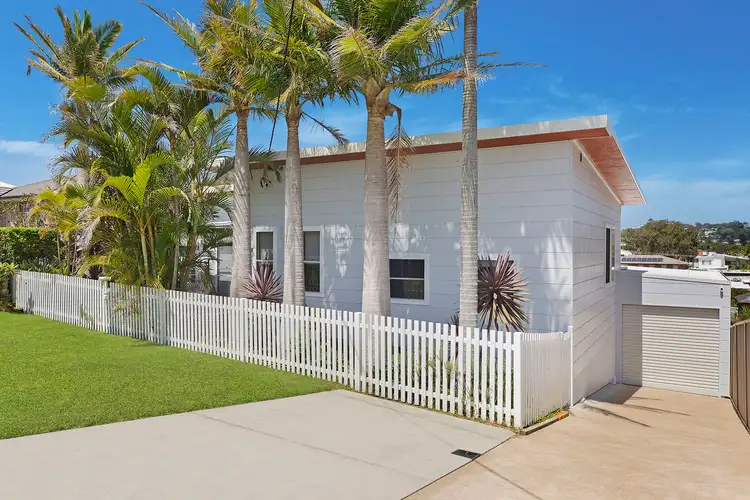 Second view of Homely house listing, 10 Lumeah Avenue, Wamberal NSW 2260