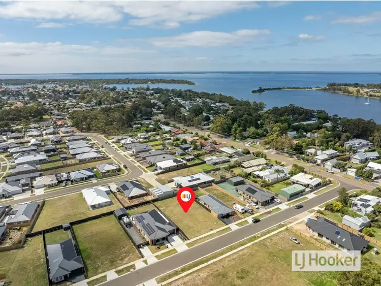8 Ilfracombe Way, Paynesville VIC 3880