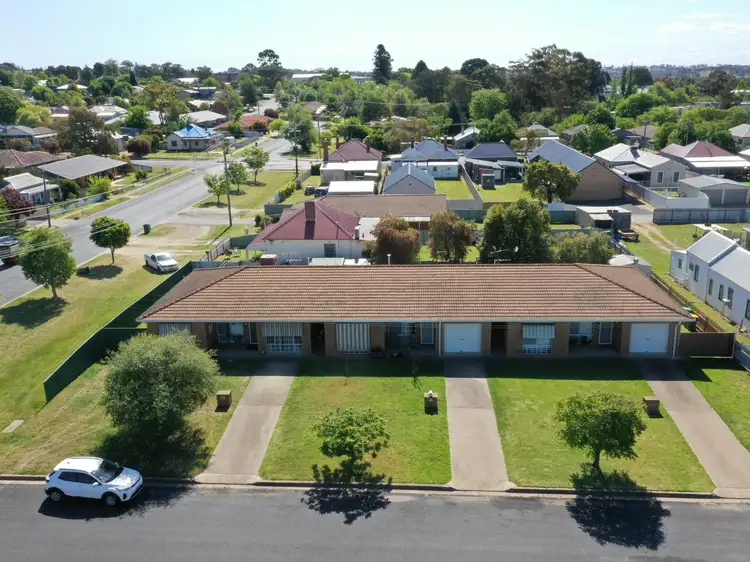 1/7 Murringo Street, Young NSW 2594