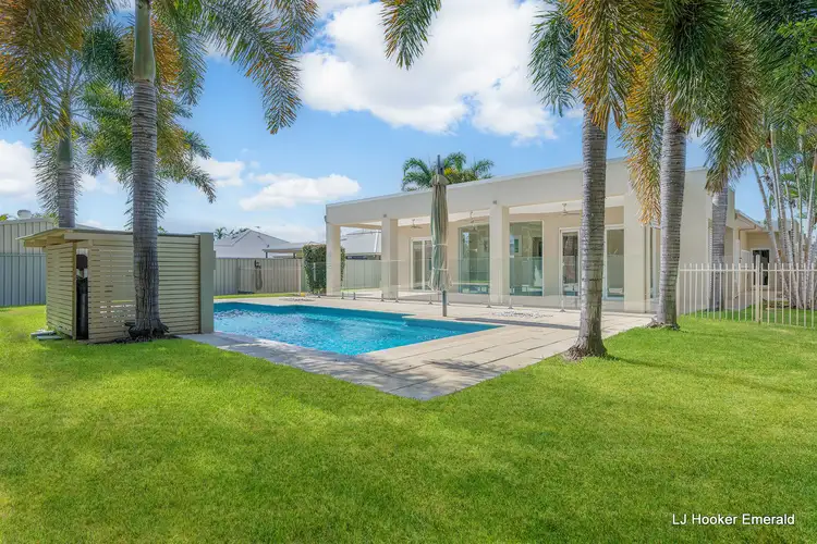 12 Carrington Place, Emerald QLD 4720