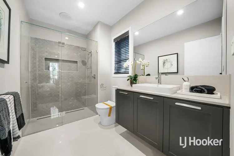 Fifth view of Homely house listing, 9 Irvine Rise, Werribee VIC 3030