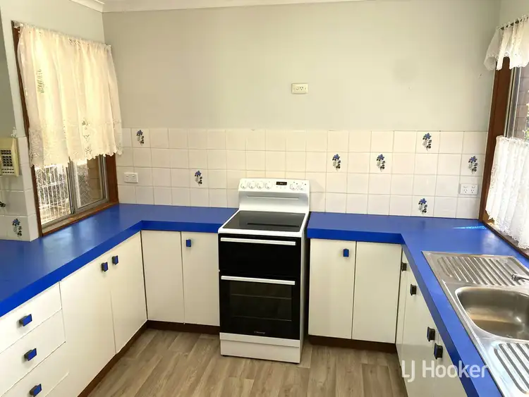 Fourth view of Homely house listing, 7 Windsor Circle, Kingaroy QLD 4610