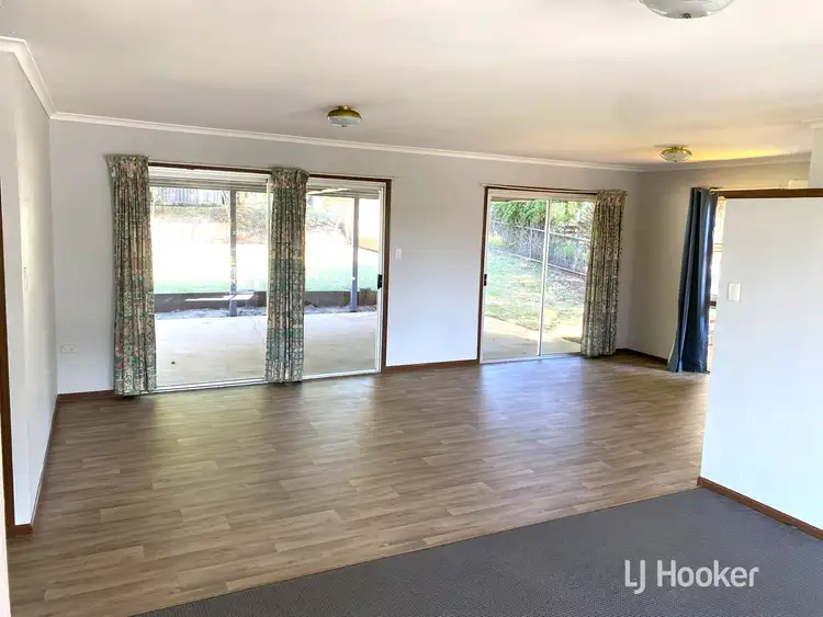 Sixth view of Homely house listing, 7 Windsor Circle, Kingaroy QLD 4610
