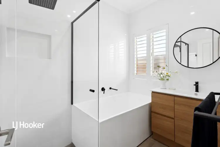 Sixth view of Homely house listing, 4 Crown Court, Gulfview Heights SA 5096