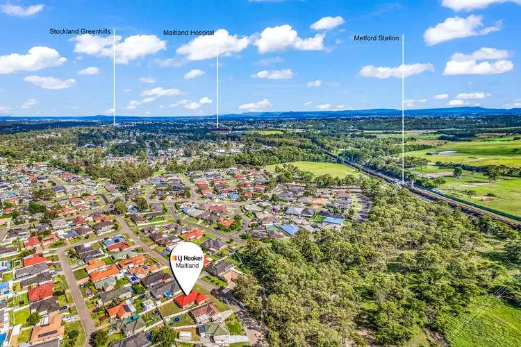 Second view of Homely house listing, 21 Coburn Circuit, Metford NSW 2323