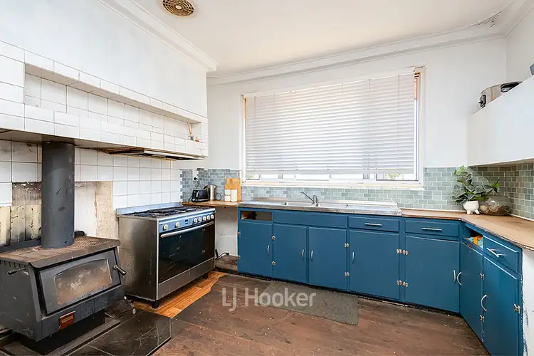 Seventh view of Homely house listing, 5 Moira Road, Collie WA 6225